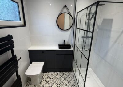 elegant bathrooms & precise 44