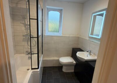 elegant bathrooms & precise 44(1)