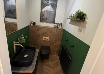 elegant bathrooms & precise 44(2)